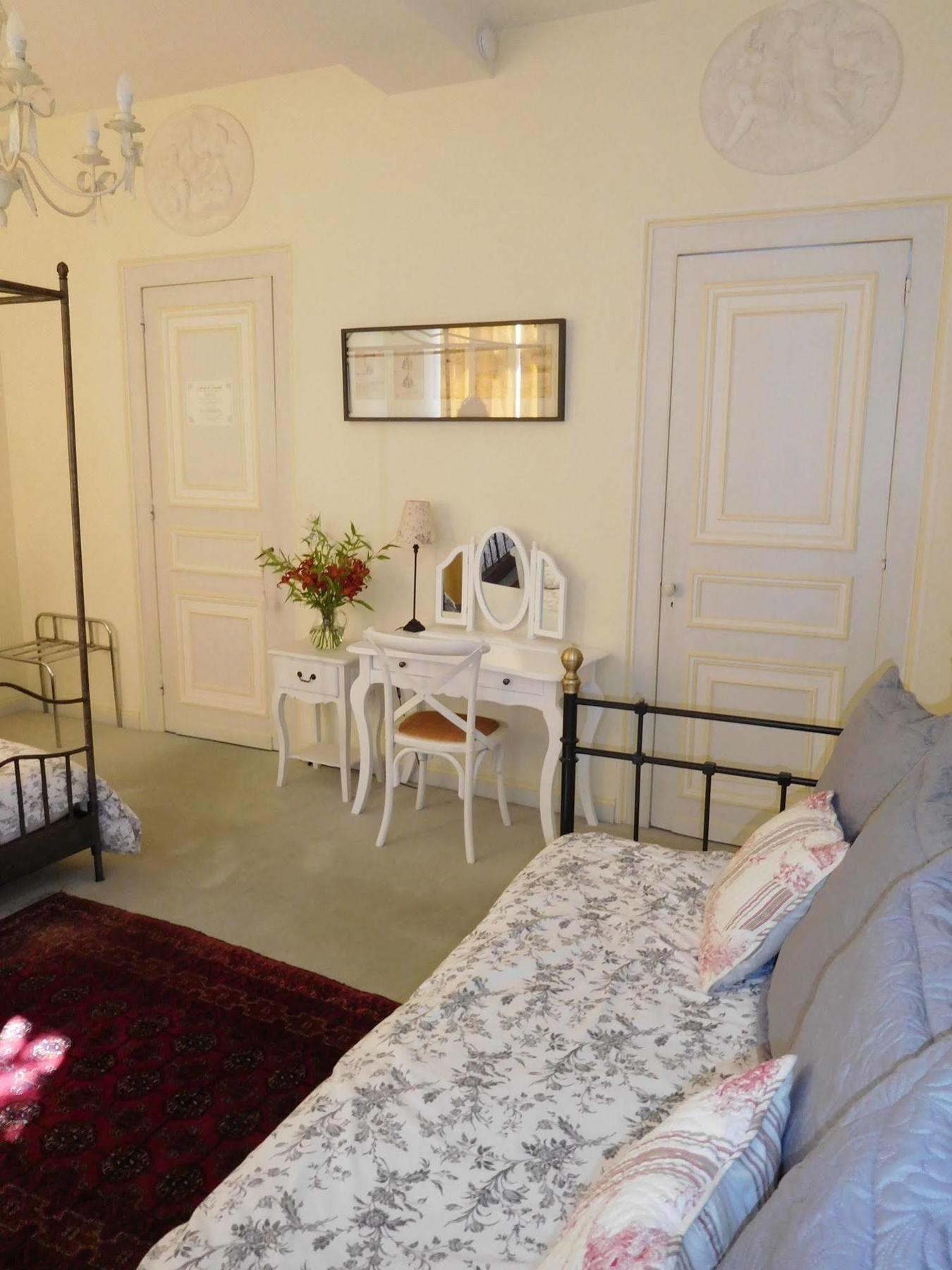 Chambres D'Hotes Chateau De Courcelette Hem Екстериор снимка