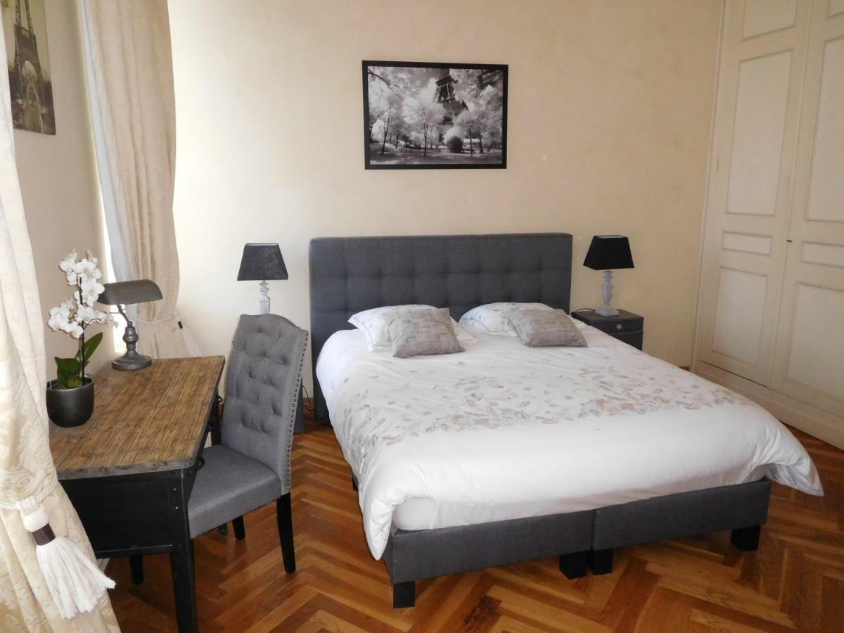 Chambres D'Hotes Chateau De Courcelette Hem Екстериор снимка